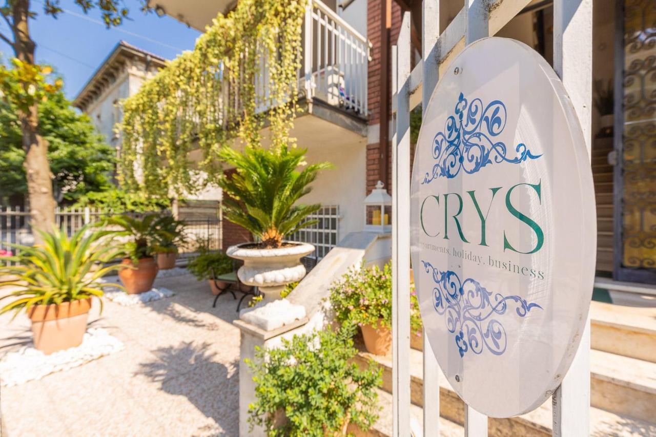 Crys: Apartments, Holiday, Business, Blu Verona Exteriör bild