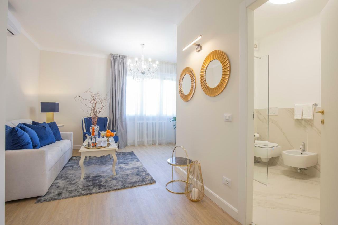 Crys: Apartments, Holiday, Business, Blu Verona Exteriör bild