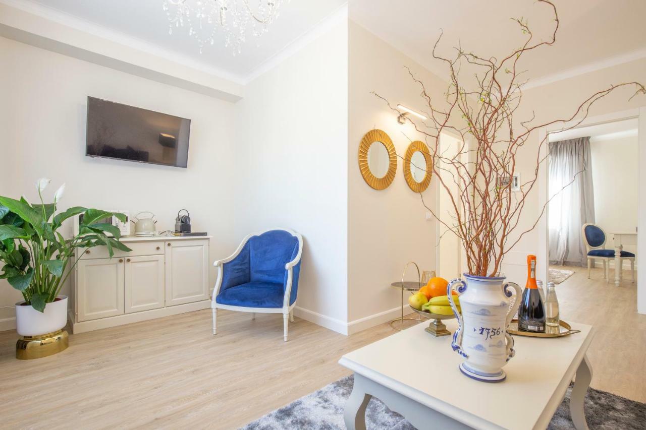 Crys: Apartments, Holiday, Business, Blu Verona Exteriör bild